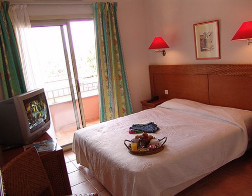 Hotel Kalliste 3*
